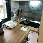 شقة Rebi *