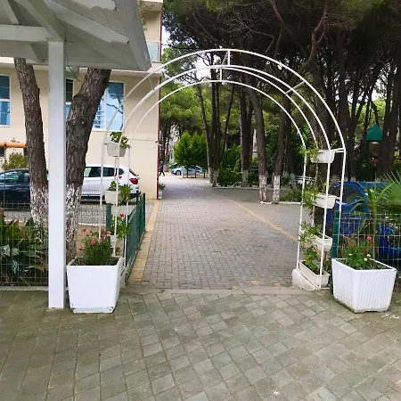 Apartament Rebi *
